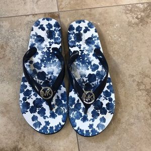 Women’s Size 8 Michael Kors Flip Flops